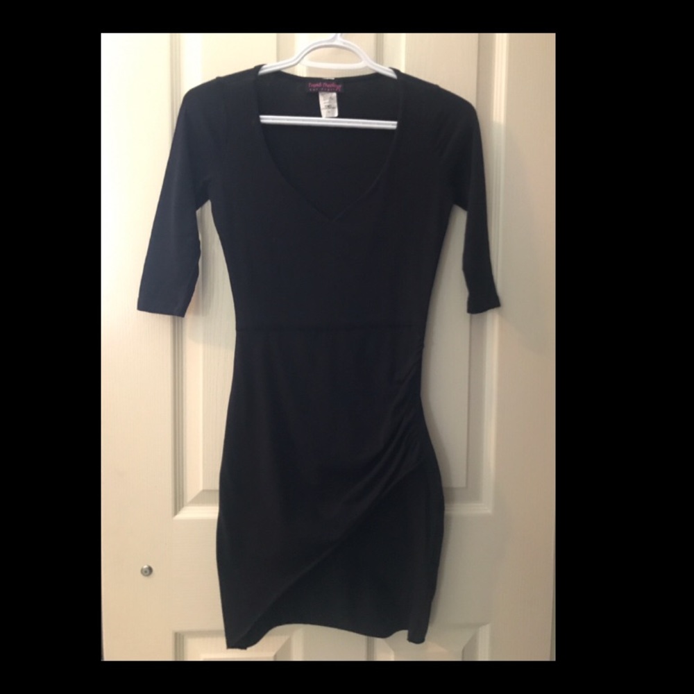 Trend Theology Black Front Slit 3/4 Sleeve Dress